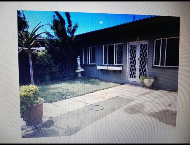 5 BEDROOM FREEHOLD RENTED IN MORNINGSIDE